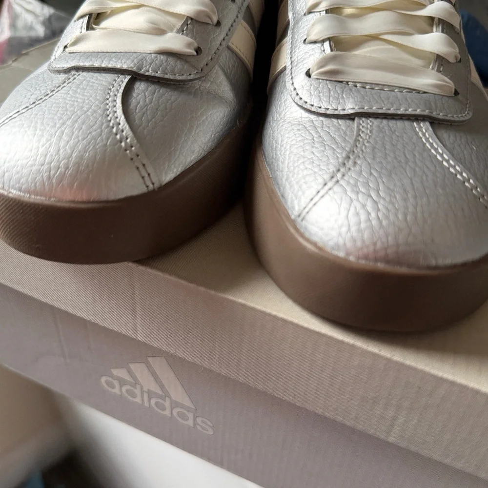 Adidas VL Court 3.0 Women's Shoes - Metallic Silver and White NEW in Box Size 8 - Picture 13 of 14